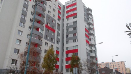 Jamnického 2, Bratislava: Zateplenie a odstránenie systémových porúch bytového domu